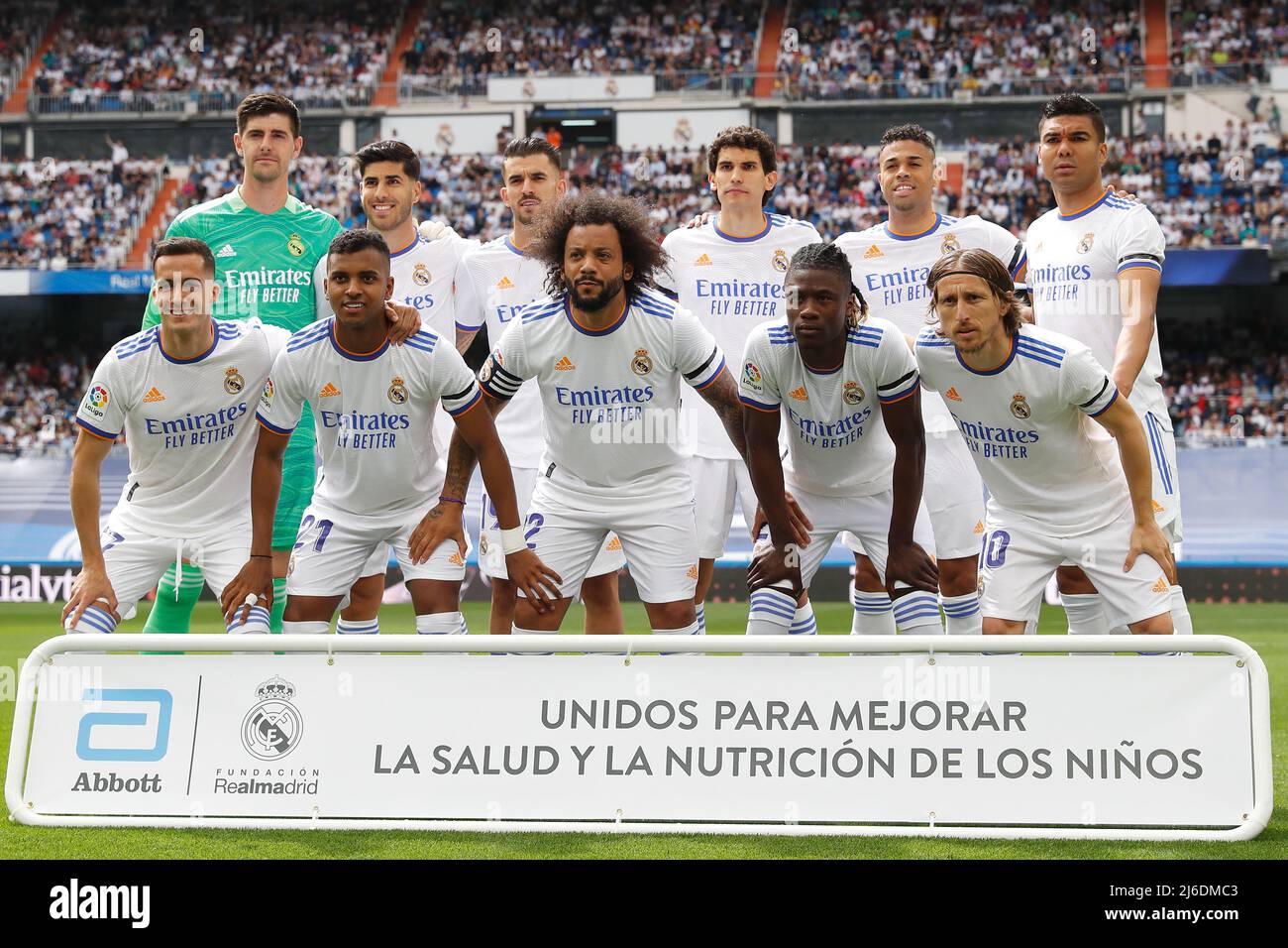 Real Madrid team group line-up (Real), 30 AVRIL 2022 - football : Espagnol 'la Liga Santander' match entre Real Madrid CF 4-0 RCD Espanyol de Barcelona à l'Estadio Santiago Bernabeu à Madrid, Espagne. (Photo de Mutsu Kawamori/AFLO) Banque D'Images