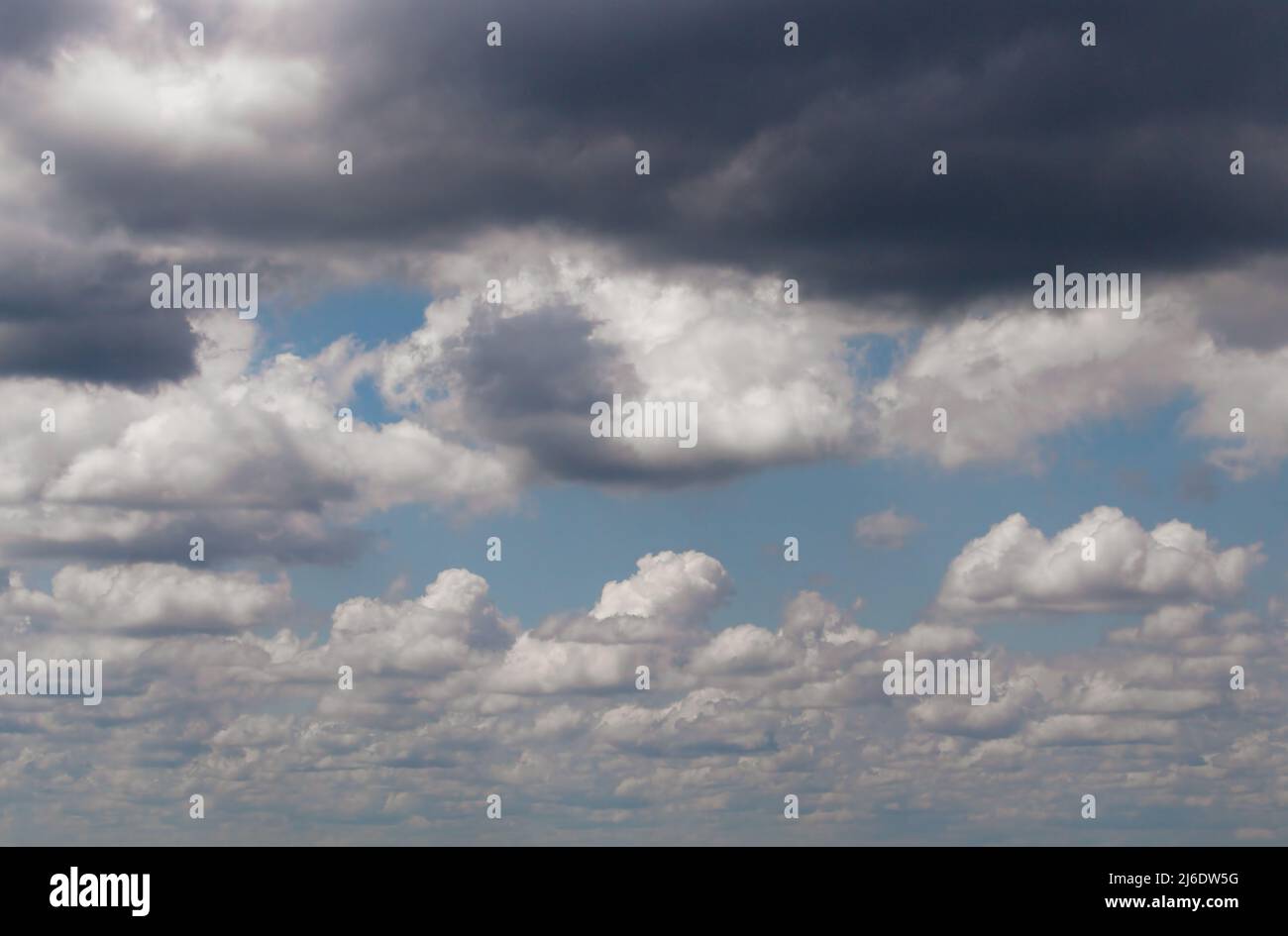 Ciel bleu avec cloud closeup Banque D'Images