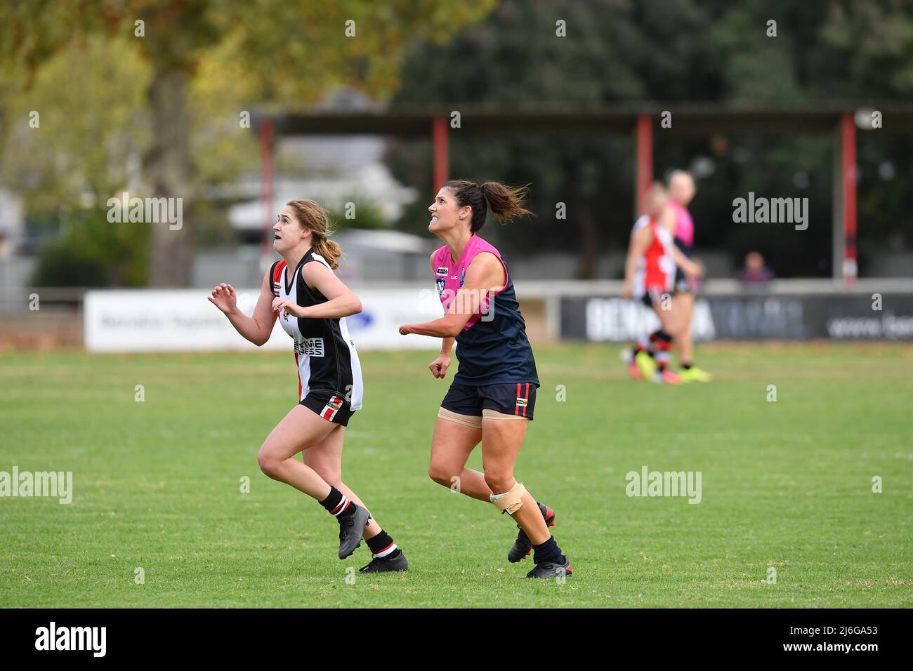 Benalla Saints contre Shepparton United, Showgrounds Oval, Benalla, Australie. 1 mai 2022. Banque D'Images