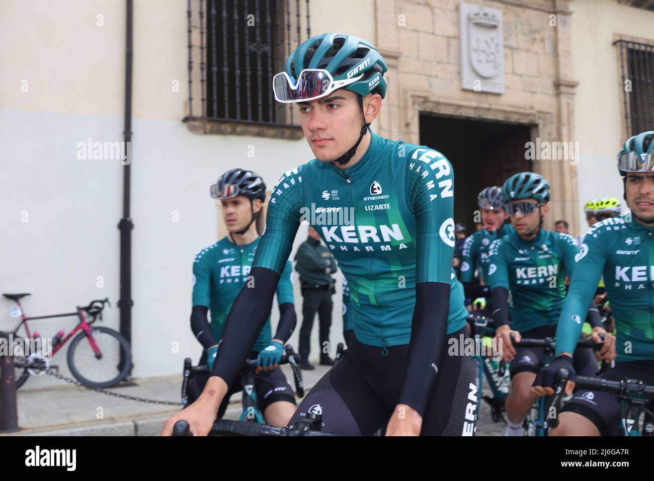 Cangas del Narcea, ESPAGNE: Igor Arrieta (Kern Pharma Team) avant le contrôle de la signature au cours de la phase 3rd de Vuelta a Asturias 2022 à Cangas del Narcea, Espagne le 01 mai 2022. (Photo d'Alberto Brevers / Pacific Press/Sipa USA) Banque D'Images