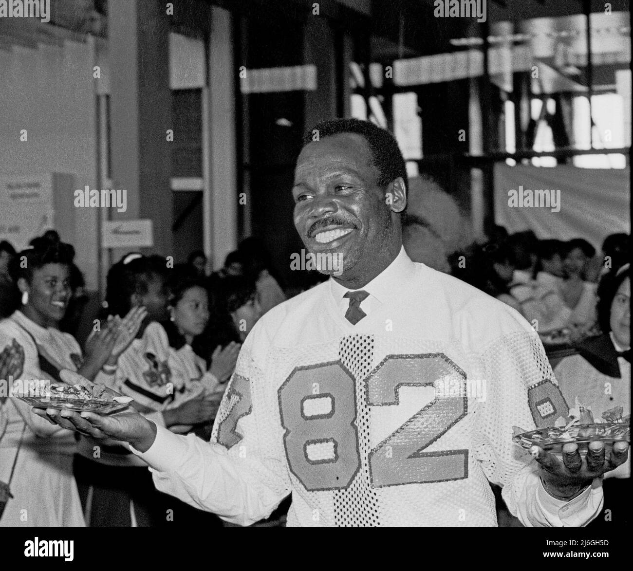 Danny Glover à une école publique de San Francisco sports collecte de fonds avantage, Californie, 1987 Banque D'Images
