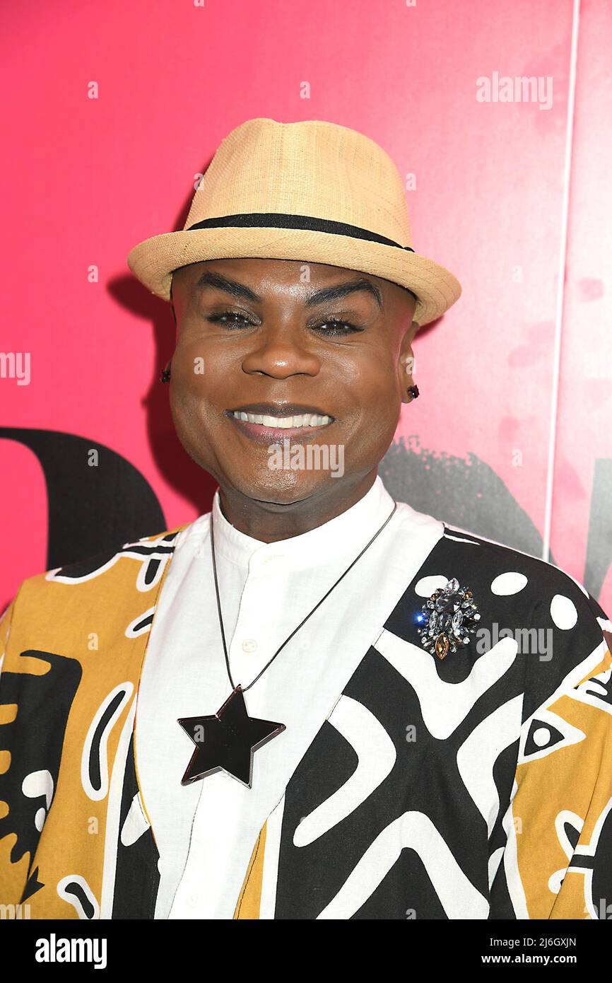 Nathan Lee Graham pose pour les photographes avant l'ouverture de Broadway « POTUS » le 1 mai 2022 au Shubert Theatre de New York, New York, États-Unis. Robin Platzer/ Twin Images/ SIPA USA Banque D'Images