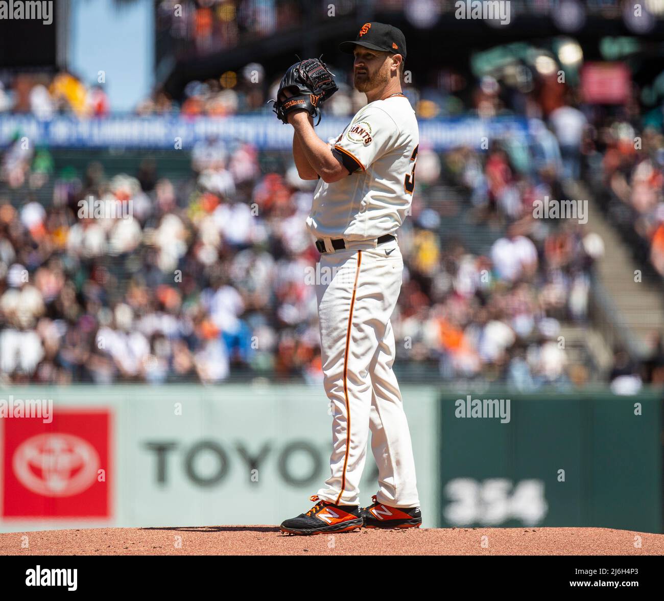 Mai 01 2022 San Francisco CA, États-Unis San Francisco départ lanceur Alex Cobb sur la plaie pendant le match MLB entre les nationaux de Washington et les Giants de San Francisco. Les nationaux ont gagné 11-5 au parc Oracle San Francisco Calif. Thurman James / CSM/Sipa USA(Credit image: Banque D'Images