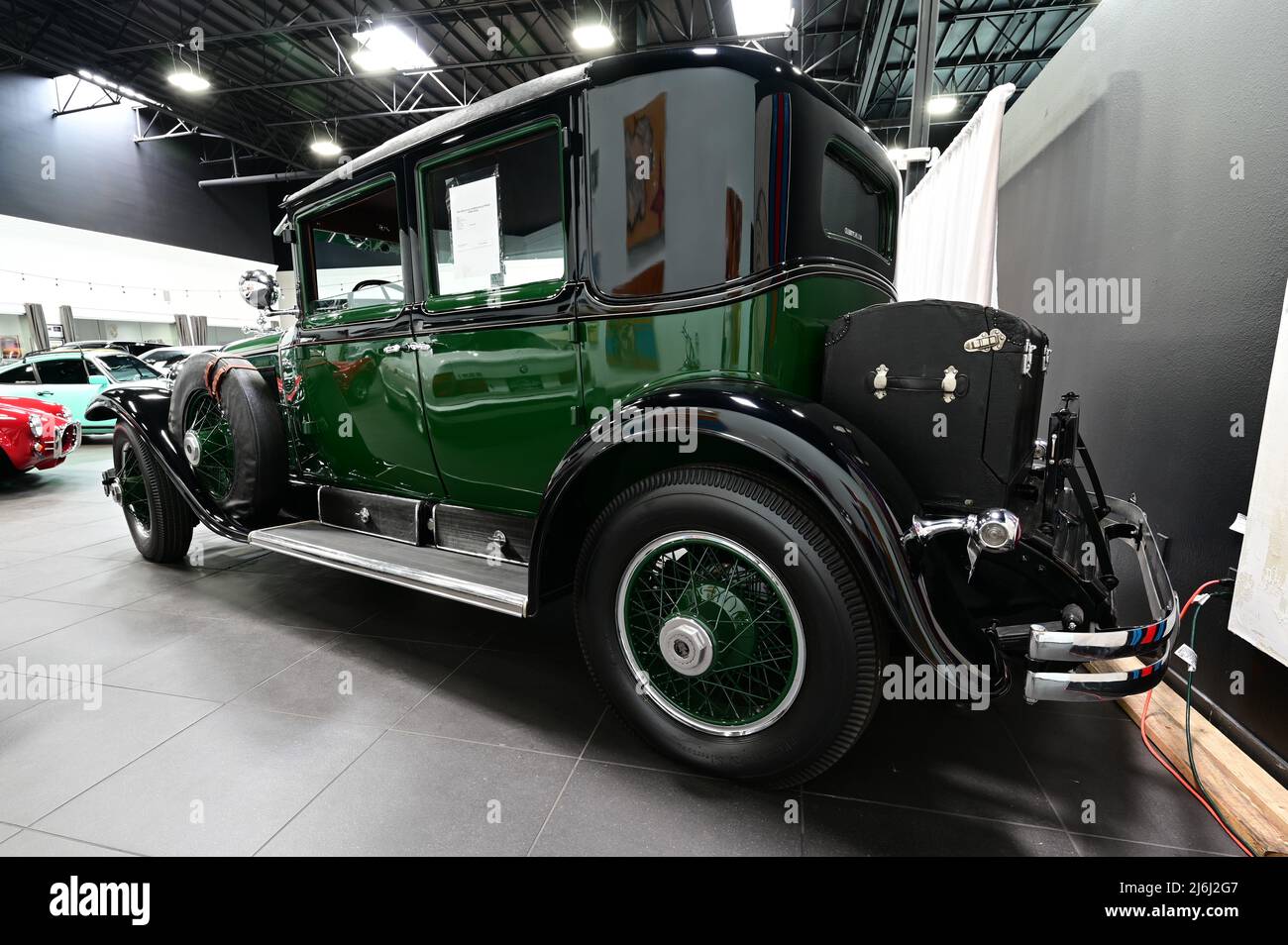 Las Vegas, Nevada, États-Unis- avril 25 2022 : une cadillac à l'épreuve des balles qui appartenait à Al Capone. Banque D'Images Las Vegas, Nevada, États-Unis- avril 25 2022 : une cadillac à l'épreuve des balles qui appartenait à Al Capone. Banque D'Images
