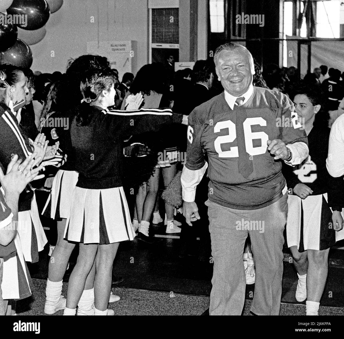 Aldo Ray à une école publique de San Francisco sports collecte de fonds avantage, Californie, 1987 Banque D'Images