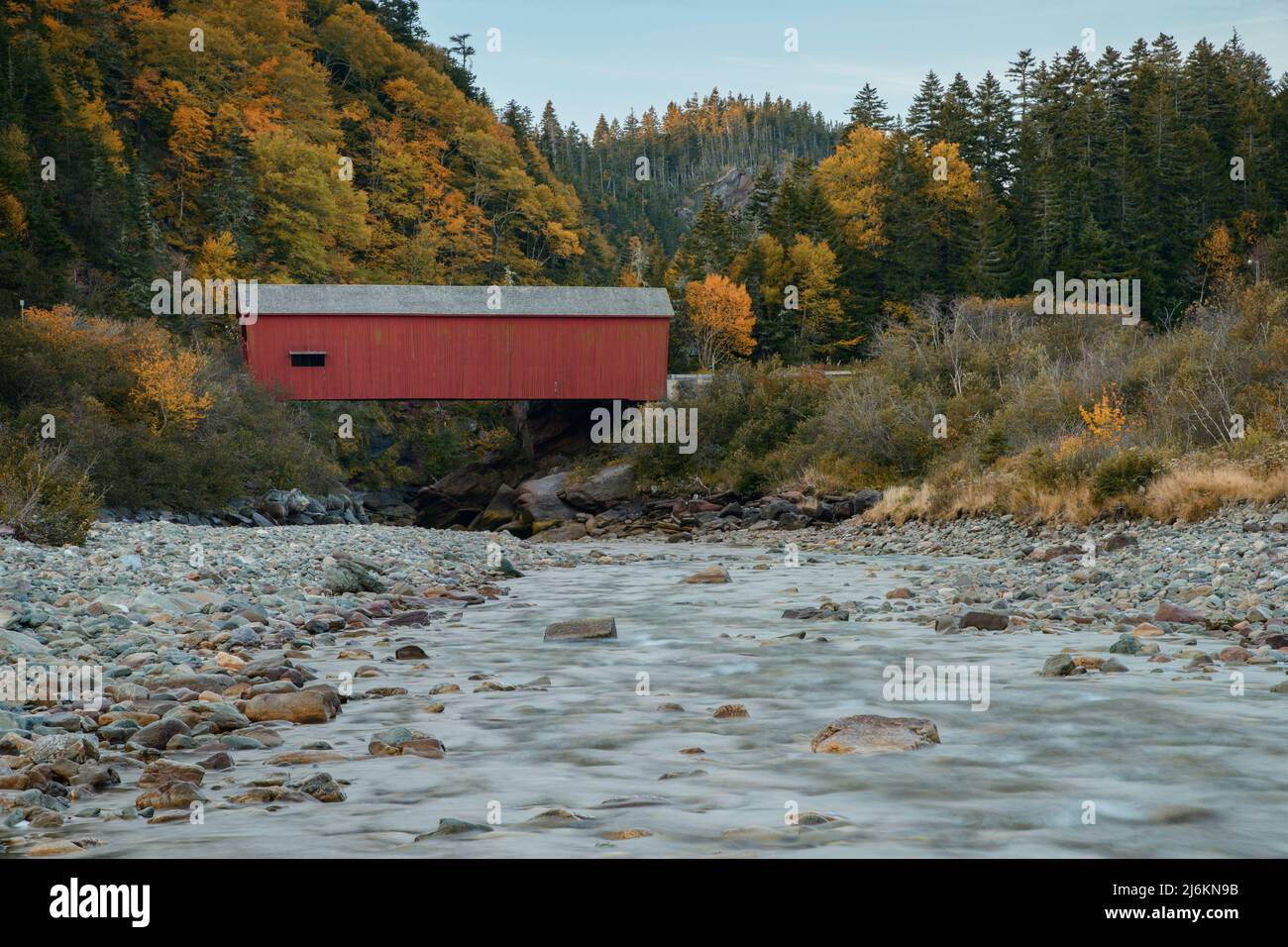 Canada, Maritimes, Nouveau-Brunswick, baie de Fundy Parc national Fundy, pont couvert de point Wolfe Banque D'Images