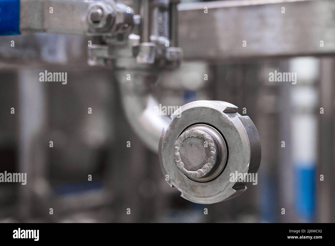 Système de pipeline pour la fabrication de produits laitiers fermentés à l'usine Banque D'Images