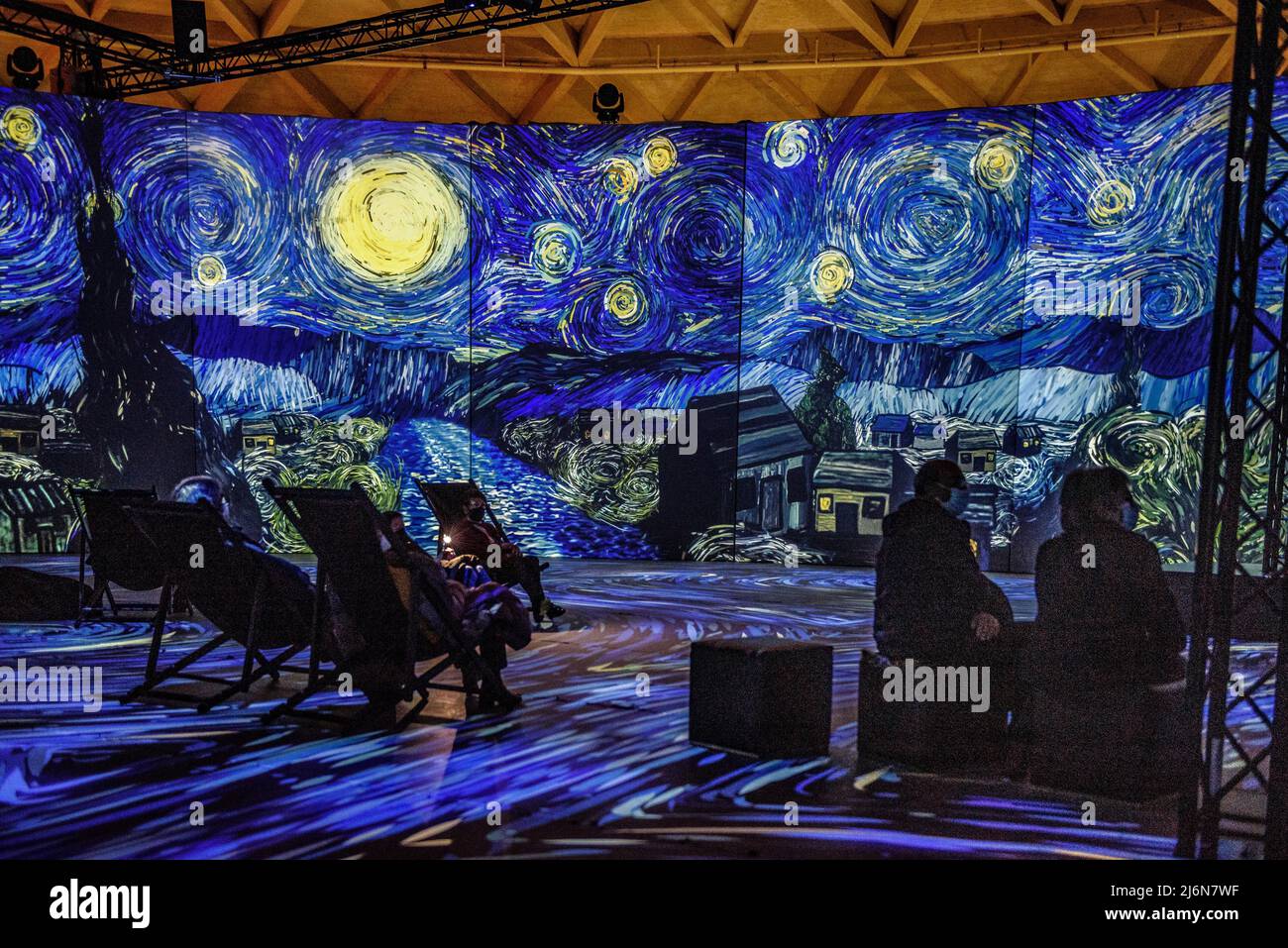 Exposition immersive sur Van Gogh dans le centre commercial de Las Arenas (Barcelone, Catalogne, Espagne) ESP: EXPOSICIÓN inmersiva sobre Van Gogh en Barcelone Banque D'Images
