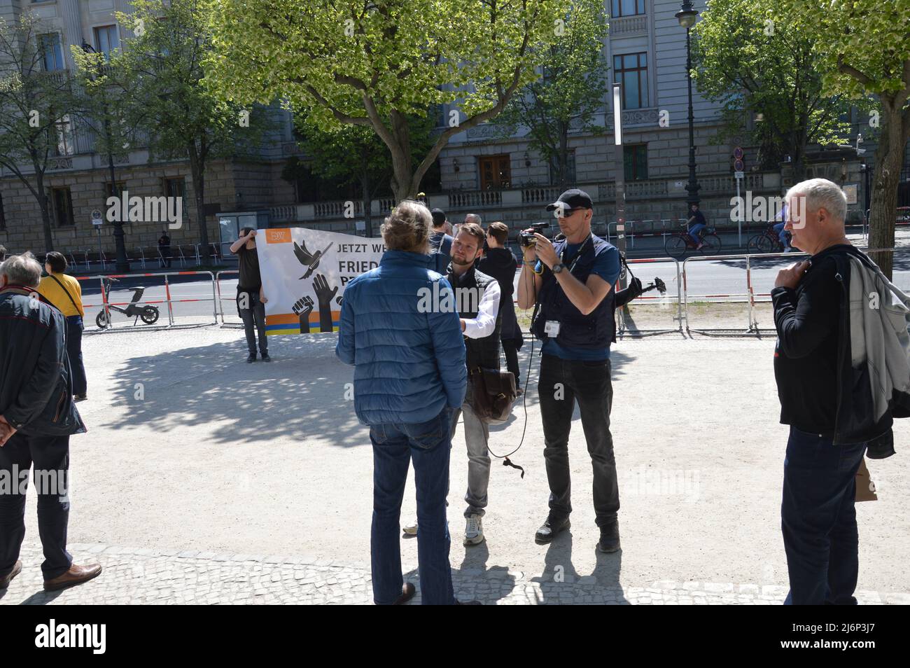 Journée mondiale de la presse - Rallye devant l'ambassade de Russie à Berlin - 3 mai 2022. Banque D'Images