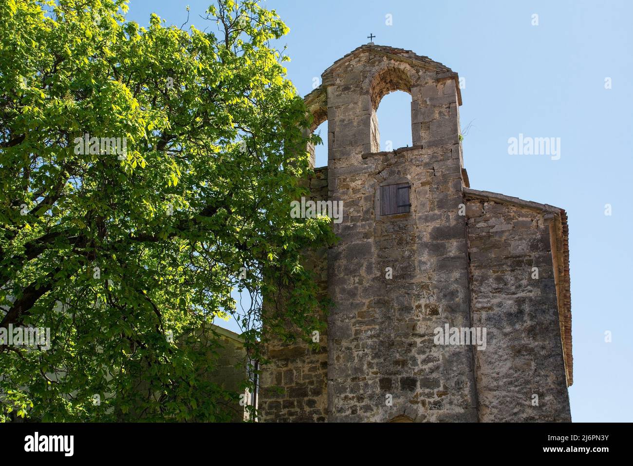 Saint Anthony l'église Monk dans le village de Roc, Istrie, Croatie. Cette église romane du 11th siècle s'appelle Crkva SV Antuna Opata en croate Banque D'Images