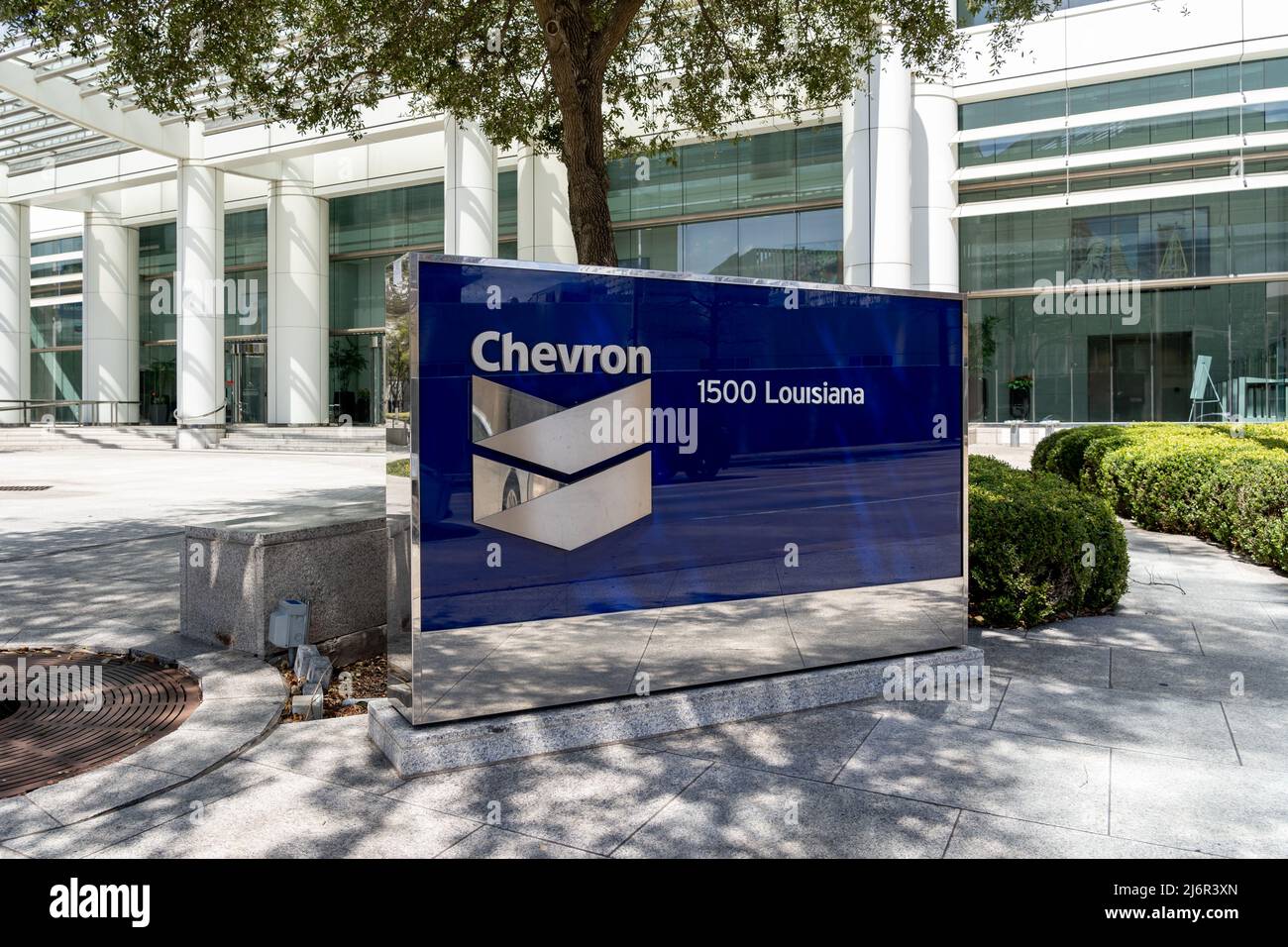 Houston, Texas, États-Unis - 13 mars 2022 : immeuble de bureaux de Chevron Corporation à Houston, Texas, États-Unis. Banque D'Images