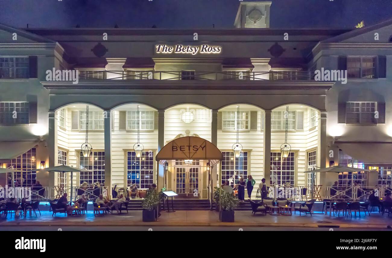 The Betsy Ross Hotel and Restaurant at Night South Beach, Miami, Floride, États-Unis Banque D'Images