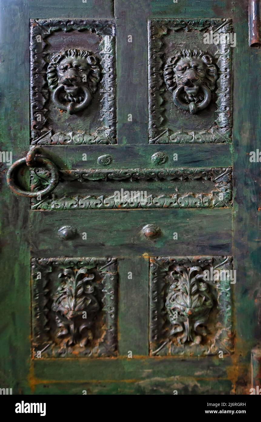 Une porte de la banque centrale de la Savings Bank of Memphis est photographiée à la Jefferson Davis Presidential Library, le 24 avril 2022, à Biloxi, Mississippi. Banque D'Images