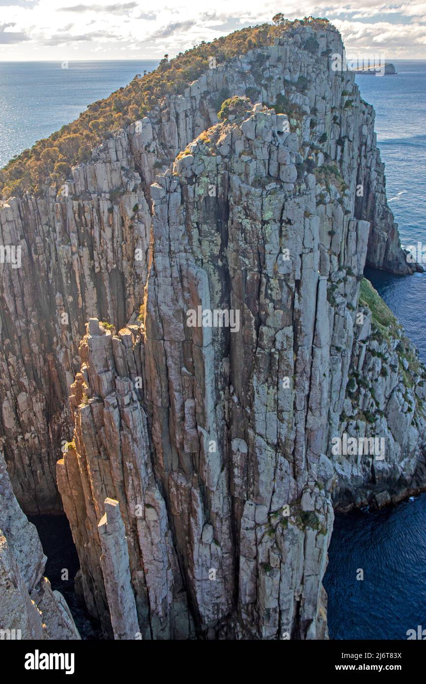 Vue sur le totem Pole, Candlestick et lanternes depuis le cap Hauy Banque D'Images
