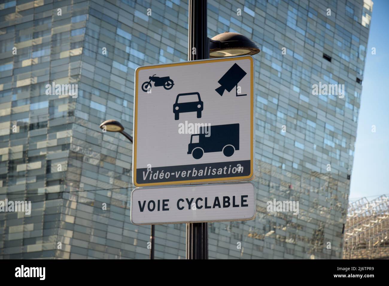 Panneau de signalisation à paris Banque de photographies et d’images à ...