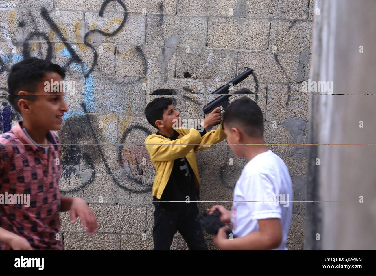 3 mai 2022, Gaza, bande de Gaza, Palestine : les enfants palestiniens célèbrent Eid al-Fitr dans la ville de Gaza. (Credit image: © Samar Abu Elof/ZUMA Press Wire) Banque D'Images