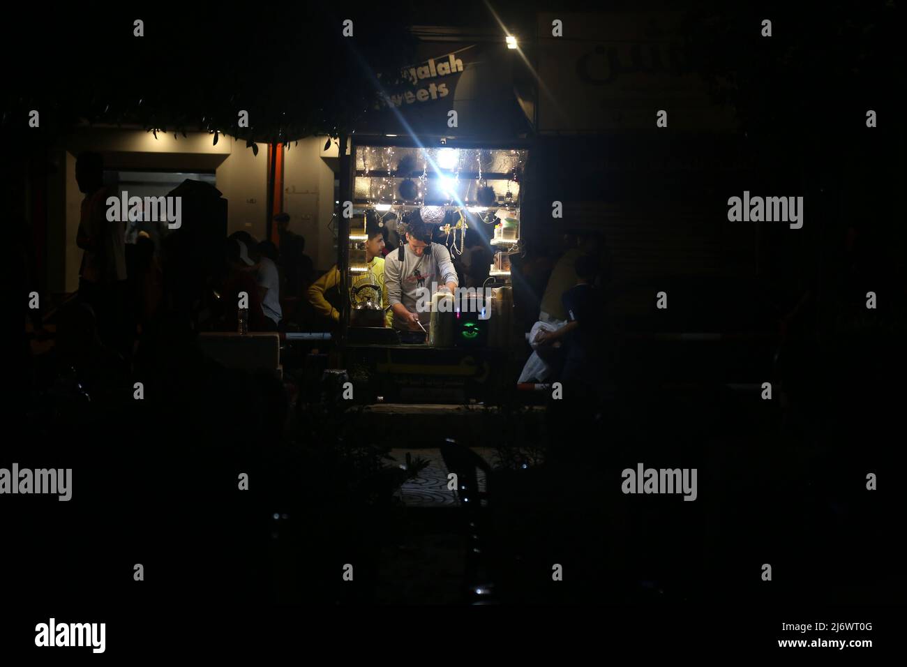 3 mai 2022, Gaza, bande de Gaza, Palestine : les enfants palestiniens célèbrent Eid al-Fitr dans la ville de Gaza. (Credit image: © Samar Abu Elof/ZUMA Press Wire) Banque D'Images