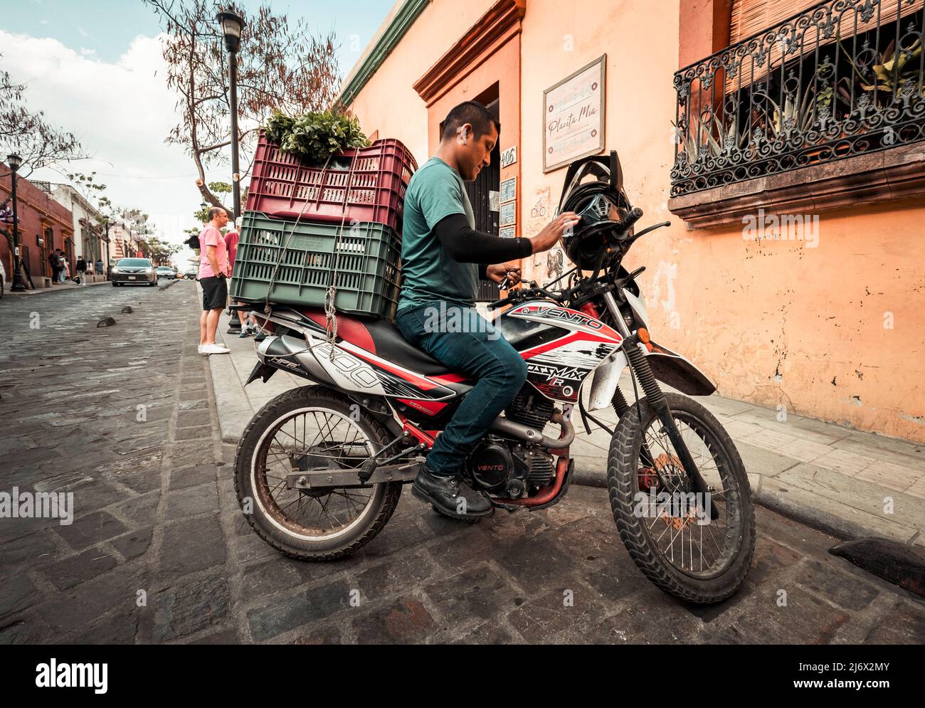 Garçon de livraison aux streptocoques d'Oaxaca, Mexique Banque D'Images