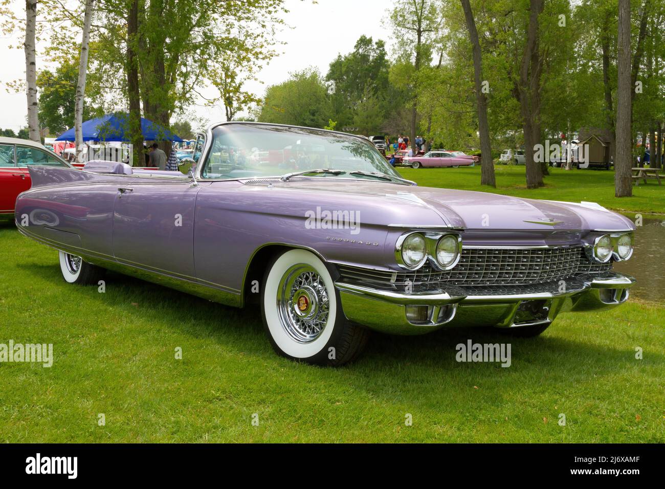 Un cabriolet Eldorado de Cadillac d'époque exposé lors d'une croisière à London, Ontario, Canada. Banque D'Images
