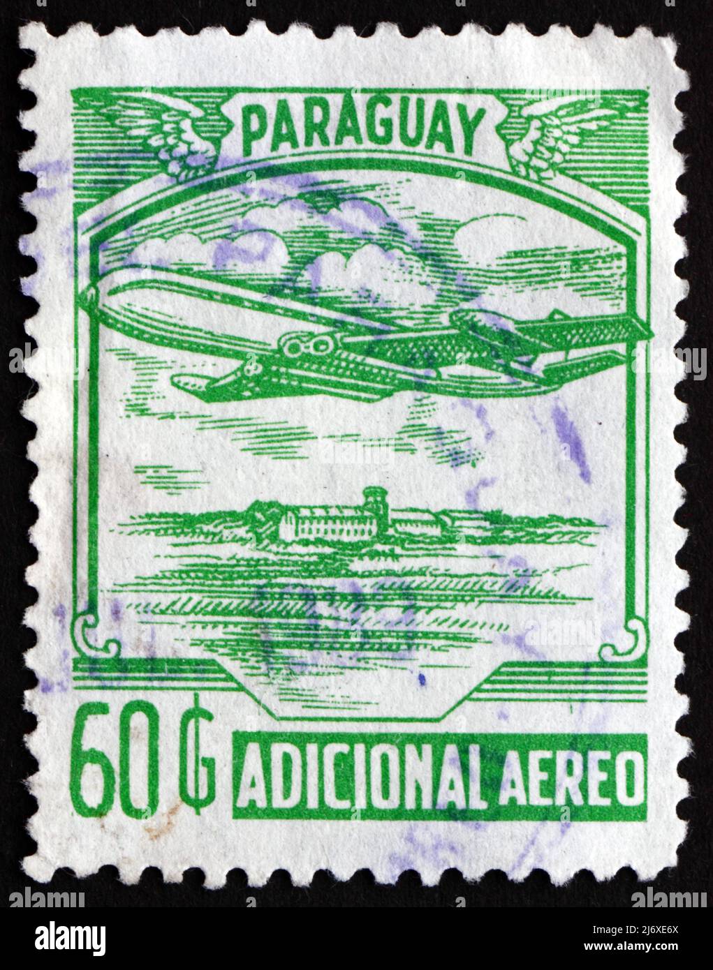 PARAGUAY - VERS 1988: Un timbre imprimé au Paraguay montre avion, vers 1988 Banque D'Images
