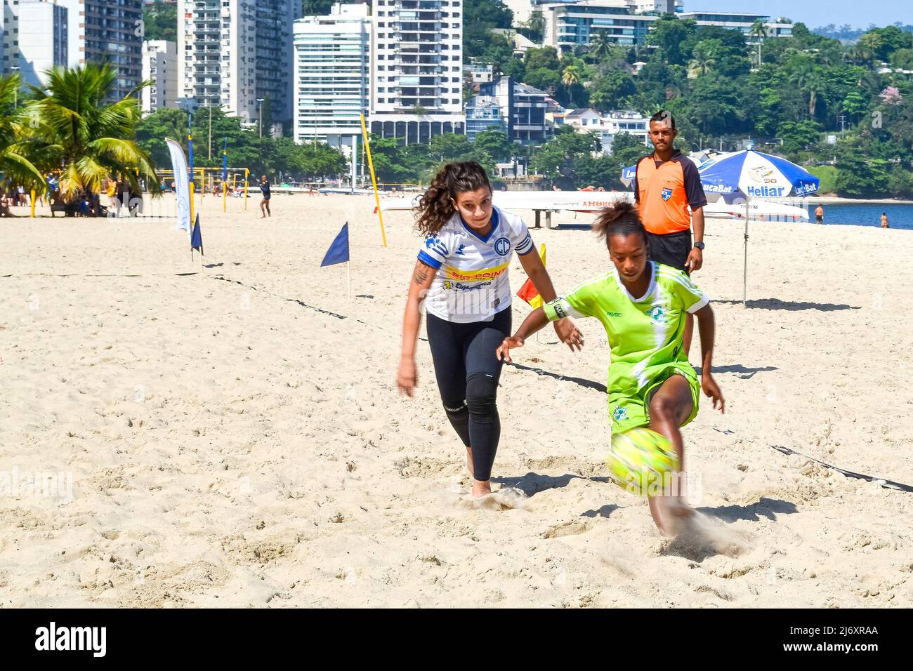 FORZA Ballons De Football De Plage 3 Tailles - Conception 14 Panneaux, Qualité Professionnelle