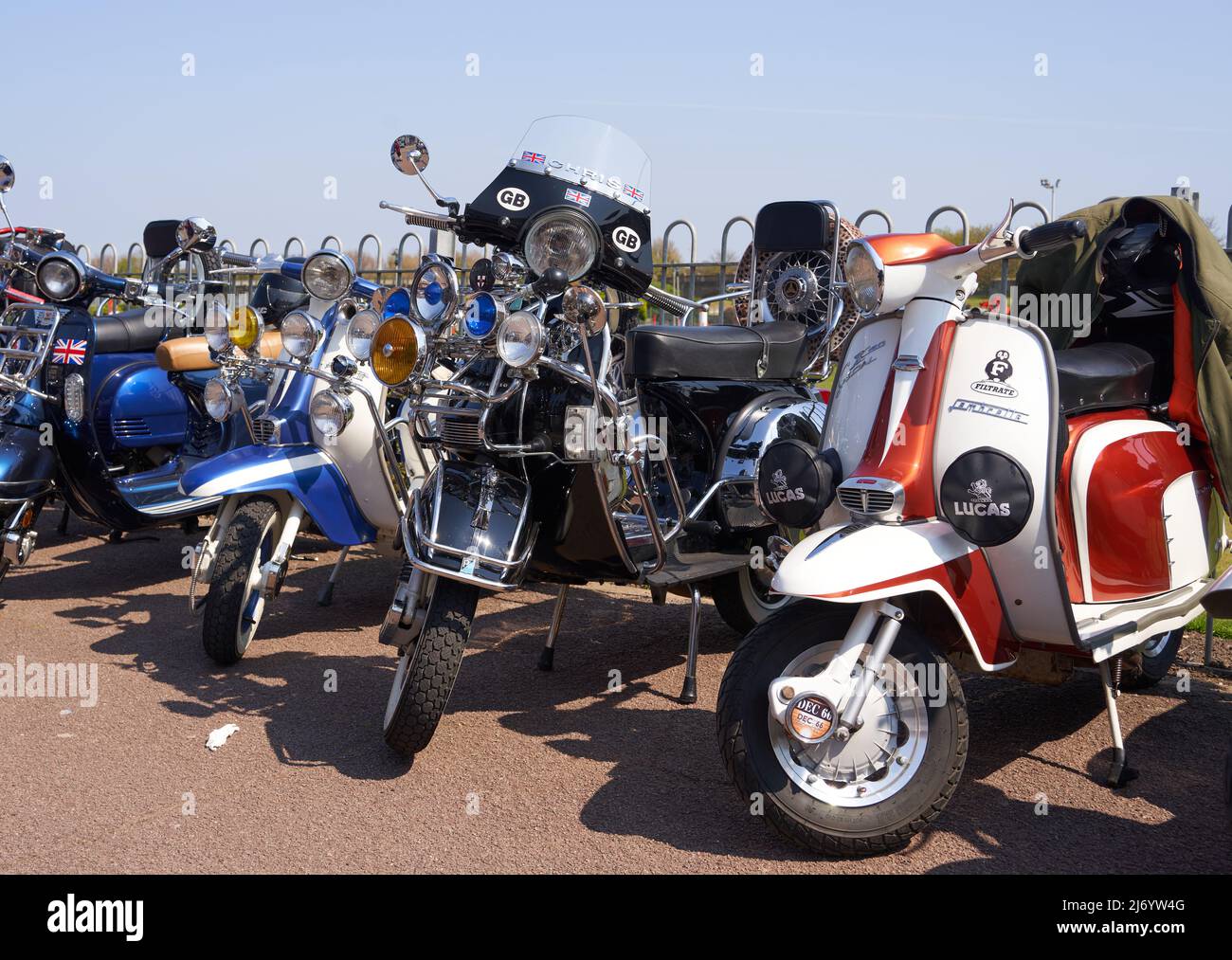 Rencontre de scooter de moteur classique à Skegness, Lincolnshire, Royaume-Uni Banque D'Images