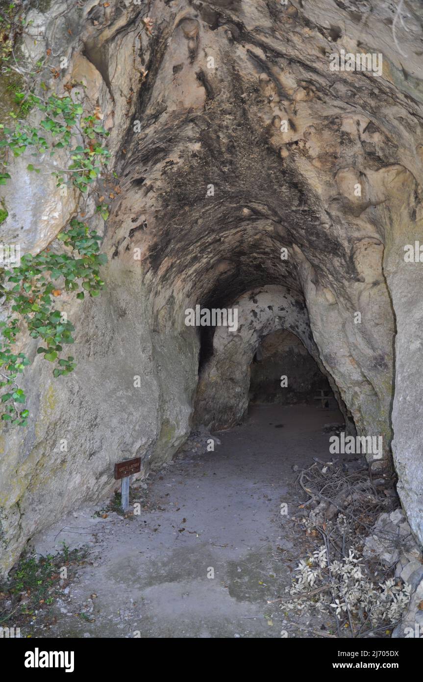 Grotte du Berger dans le destin de Sainte Anne d'Evenos Banque D'Images