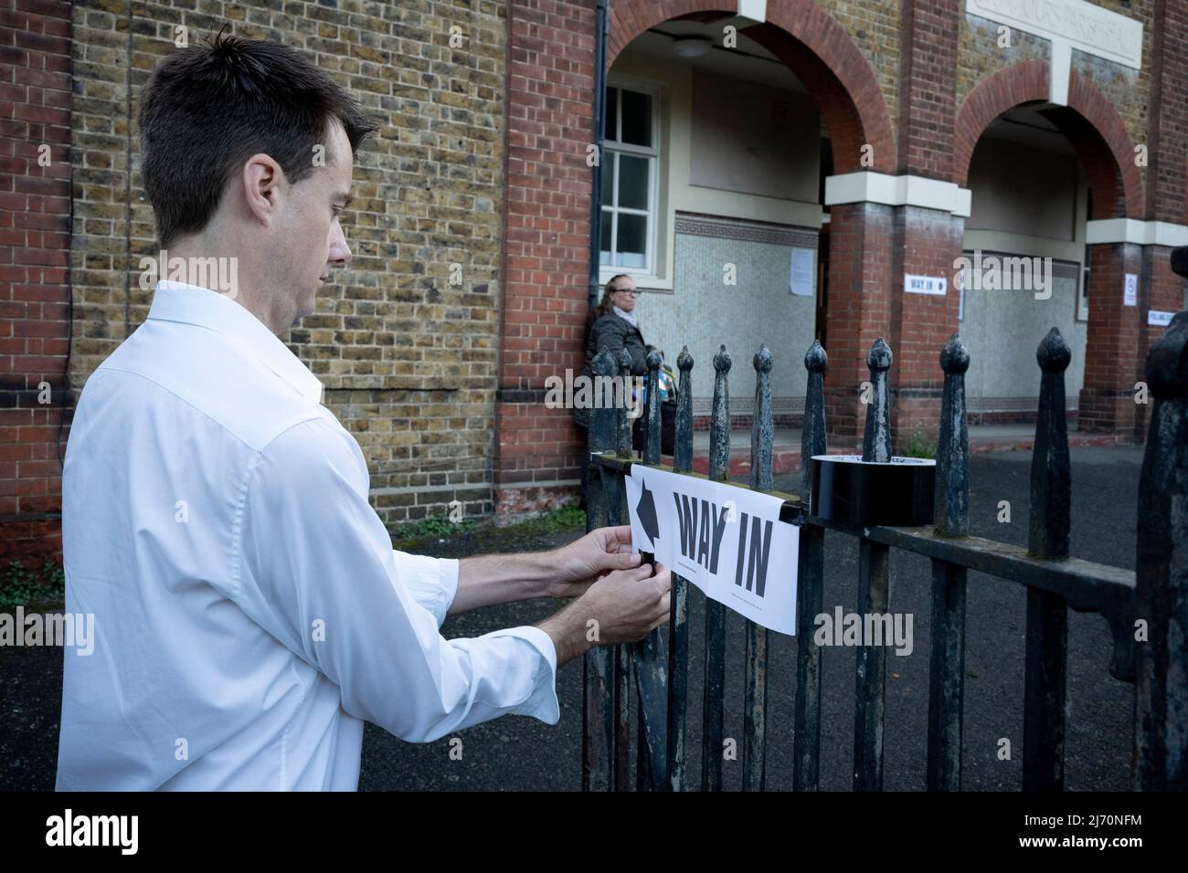 La station de vote de Herne Hill s'ouvre aux électeurs du sud de Londres lors des élections locales en Angleterre, au pays de Galles et à l'Assemblée de l'Irlande du Nord, le 5th mai 2022, à Londres, en Angleterre. Il y a des élections pour 144 des 333 conseils, y compris tous les arrondissements de Londres, 33 des 36 arrondissements métropolitains, 60 des 181 conseils de district et 21 des 58 autorités unitaires. Banque D'Images