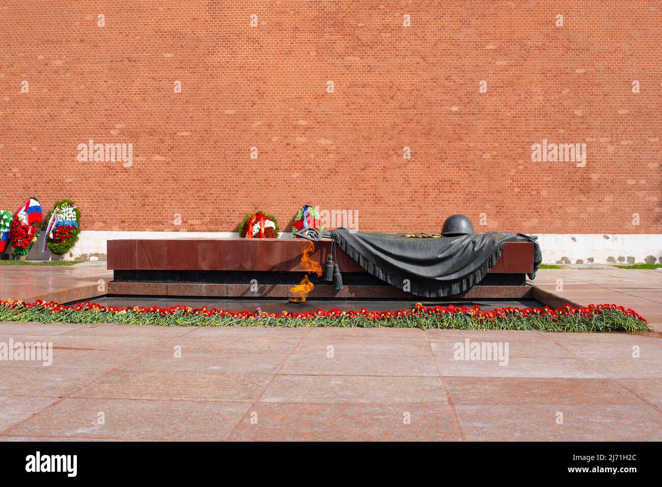 Moscou, Russie - 4 mai 2022 : place Rouge, un mémorial à la flamme éternelle dédiée à la mémoire des héros qui sont tombés pendant la Seconde Guerre mondiale Banque D'Images