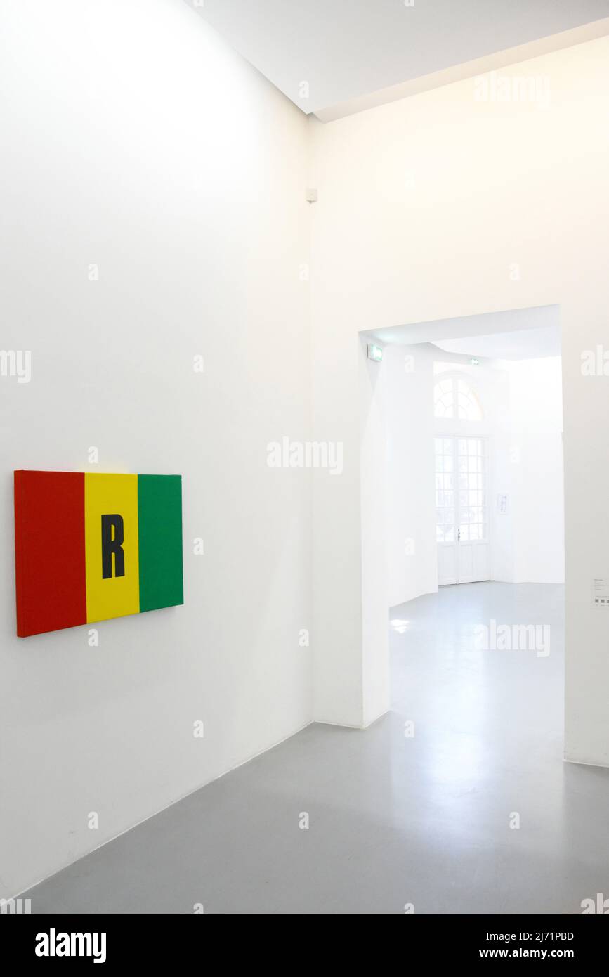 France. Vaucluse (84). Avignon.sur les murs des demeures qui abritent la collection d'art contemporain se trouvent des œuvres de Jean-Michel Basquiat, sol Lew Banque D'Images
