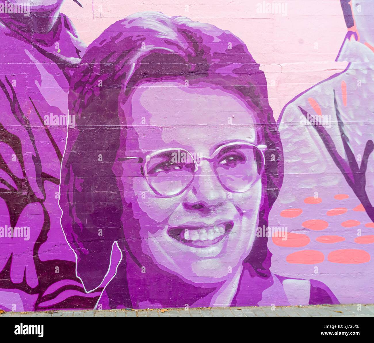 Murale de l'actrice américaine Emma Stone comme joueur de tennis Billie Jean King, murale féministe Concepcion la unión hace la fuerza, sur le mur à Ma Banque D'Images