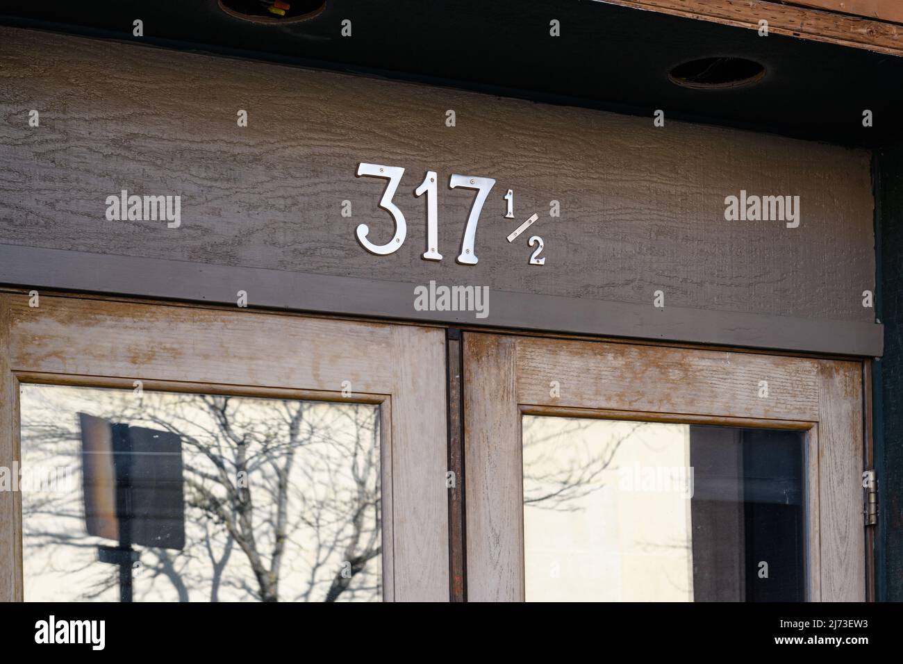 Ellensburg, WA, États-Unis - 04 mai 2022 ; adresse de fraction de 317 et demi N Pearl Street à Ellensburg, Washington Banque D'Images
