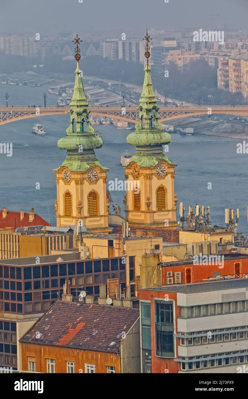 Vue aérienne des bâtiments du centre-ville de Budapest Banque D'Images