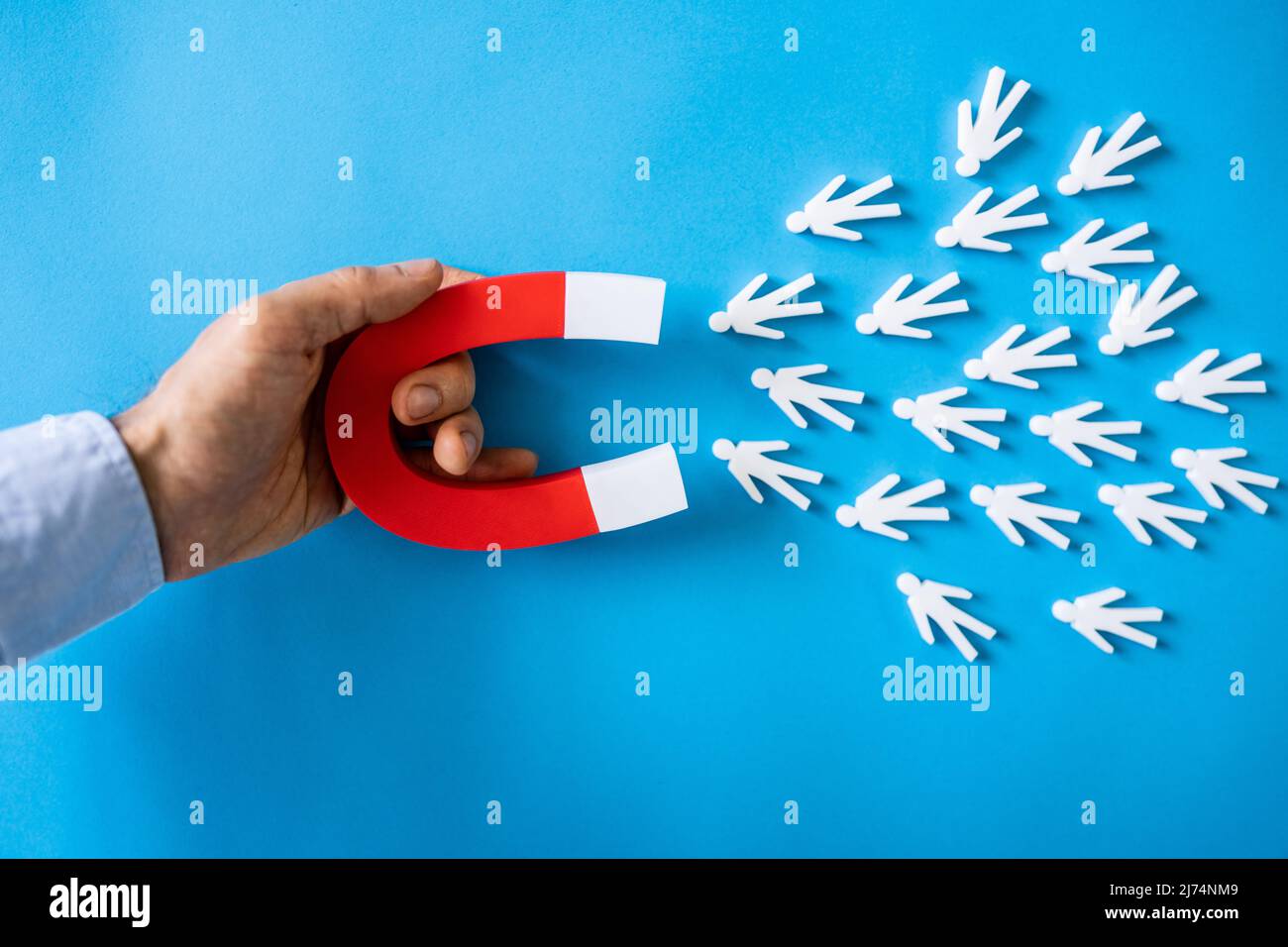 Attirer des prospects et des clients. Saisir le candidat commercial avec Magnet Banque D'Images