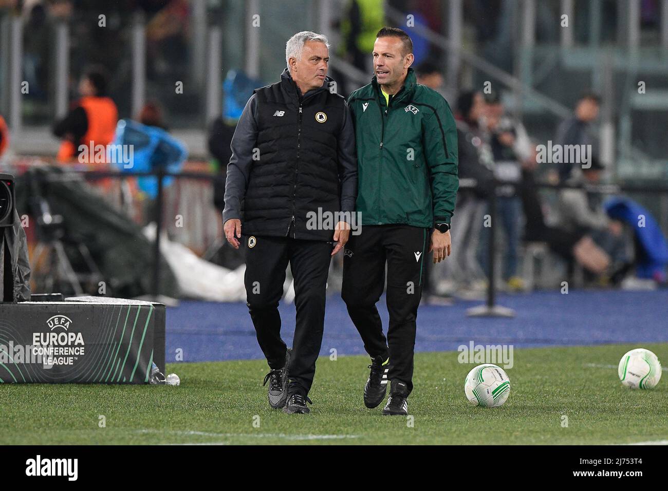 José Mourinho lors d'un match de football au Stadio Olimpico, Roma / Leicester City le 5 mai 2022 à Rome, Italie. (Photo par AllShotLive/Sipa USA) Banque D'Images