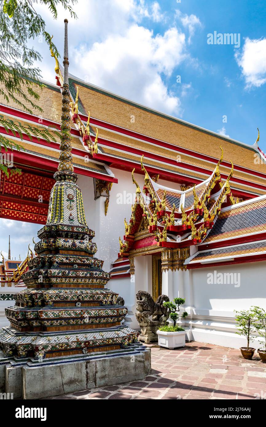 Chedi, Temple Wat Pho, Wat Phra Chetuphon, Temple du Bouddha couché, Bangkok, Thaïlande, Asie Banque D'Images