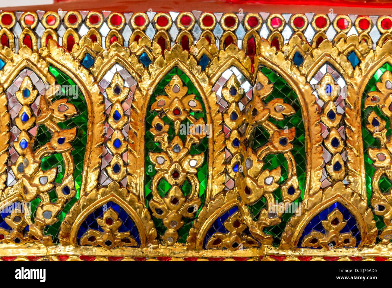 Ornements de piédestal, bouddhas assis, complexe du temple Wat Pho, Temple du Bouddha couché, Bangkok, Thaïlande, Asie Banque D'Images