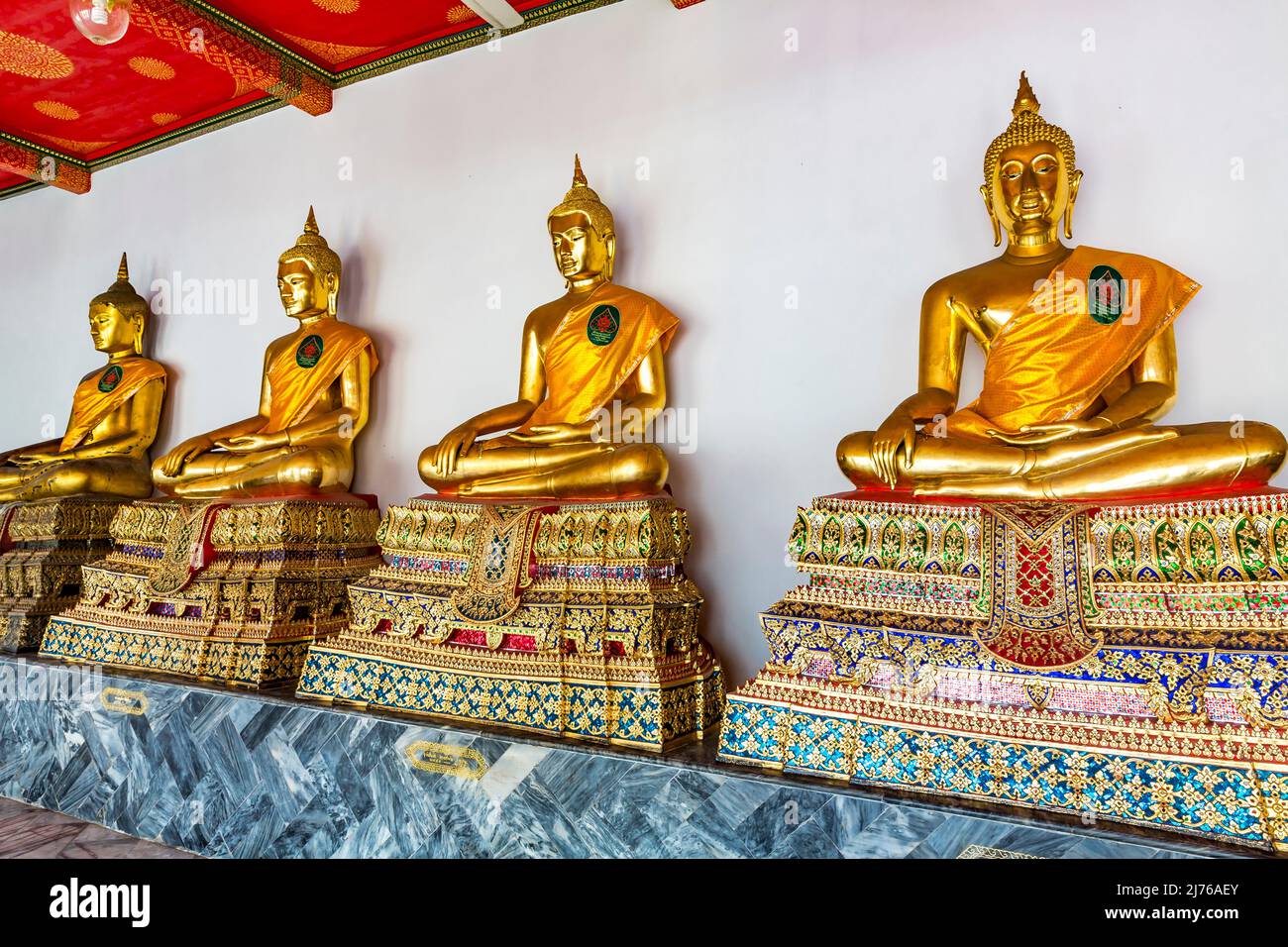 Buddhas assis, Wat Pho temple complexe, Temple du Bouddha couché, Bangkok, Thaïlande, Asie Banque D'Images