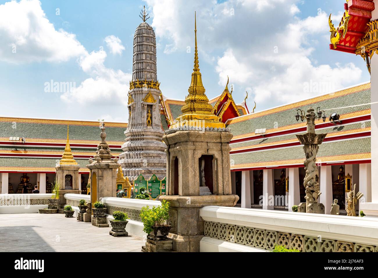 Phra Mahat Sthupa, Phra Prang, Tour, Temple Complex Wat Pho, Temple du Bouddha couché, Bangkok, Thaïlande, Asie Banque D'Images