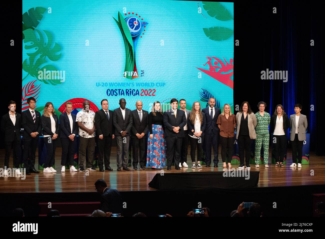 SAN JOSÉ, Costa Rica: Le Président de la République du Costa Rica, M. Carlos Alvarado, et la première dame, Mme Claudia Camargo, ont partagé la scène avec le c Banque D'Images