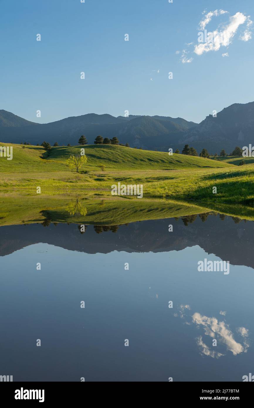 Rolling Hills de la gamme avant du Colorado Banque D'Images