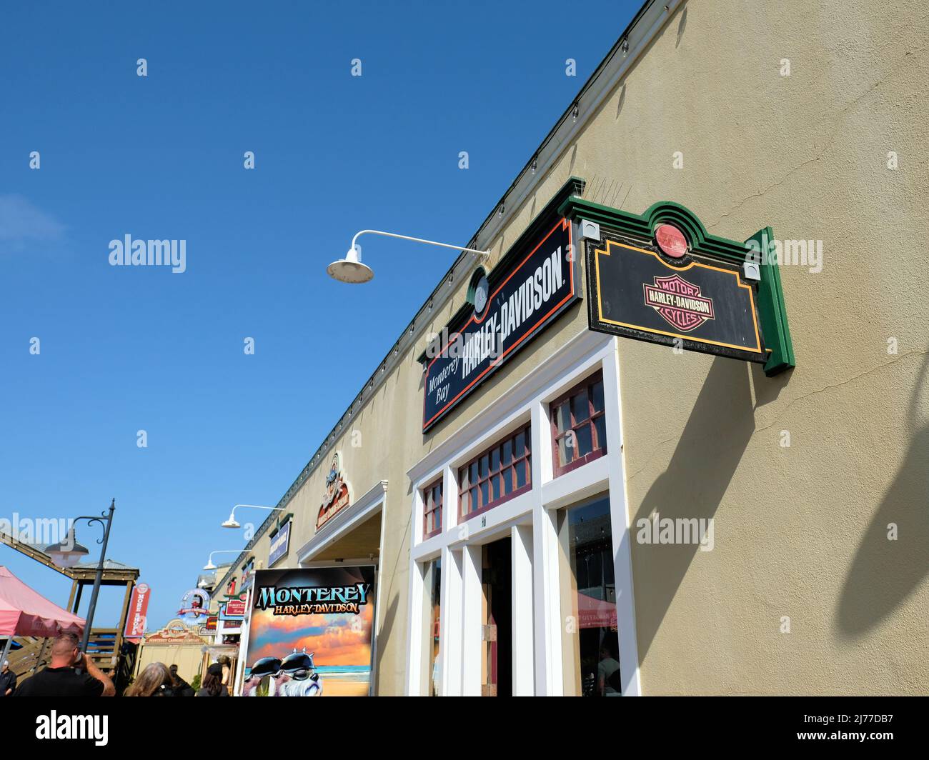 Harley Davidson Apparel store ; Steinbeck Plaza, Cannery Row à Monterey, Californie, États-Unis ; vêtements, cadeaux, accessoires pour amateurs de moto, fan. Banque D'Images
