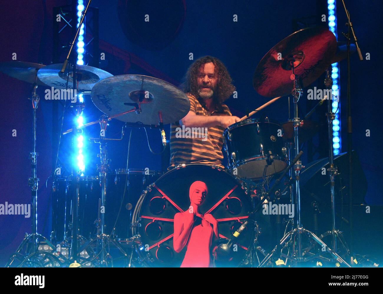 Batteur de Feeder en direct sur scène en concert au Guildhall Southampton O2, mardi 26th avril 2022 Banque D'Images