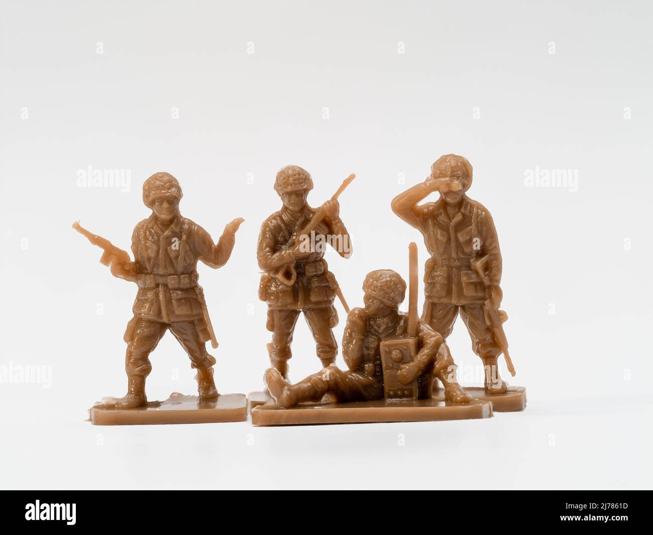 sélection de peloton de soldats de jouet brun focus au camp Banque D'Images