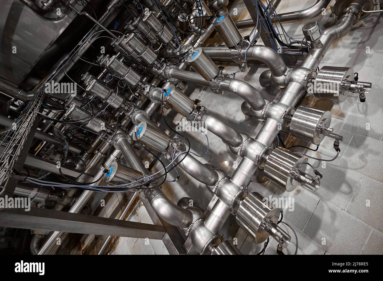 Système de pipeline pour la fabrication de produits laitiers fermentés à l'usine Banque D'Images