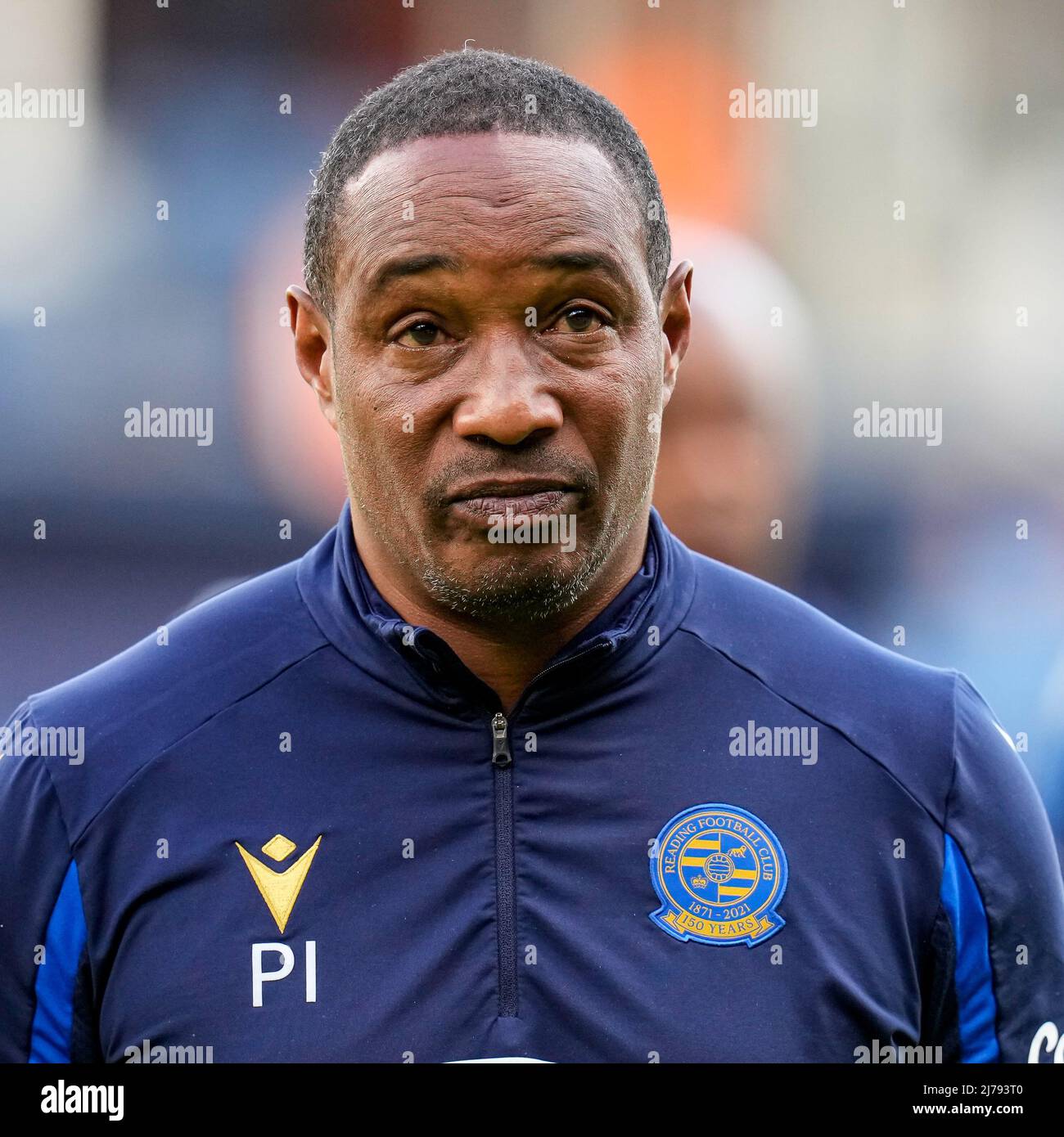 Paul Ince (gérant) de Reading pendant le match de championnat Sky Bet entre Luton Town et Reading à Kenilworth Road, Luton, Angleterre, le 7 mai 2022. Photo de David Horn. Banque D'Images