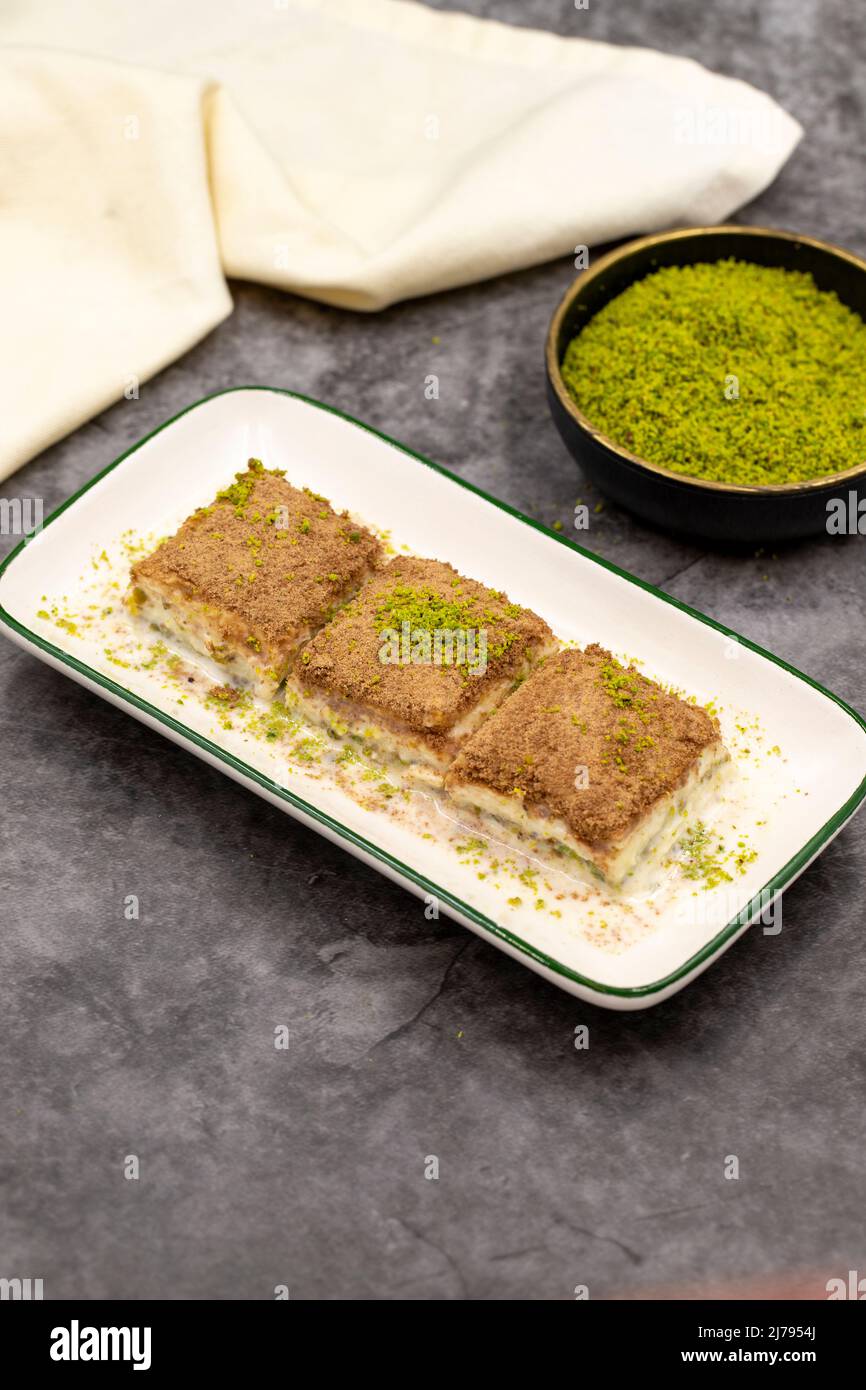 Baklava froid Banque de photographies et d’images à haute résolution ...