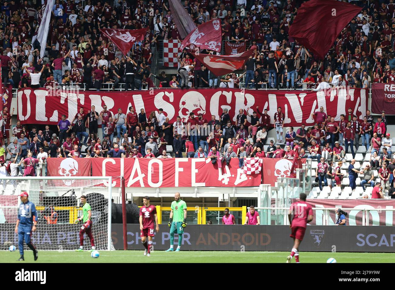 TURIN, ITALIE, 07 MAI 2022. Fans du Torino FC pendant la série Un match entre le Torino FC et la SSC Napoli au stade olympique Grande Torino. Crédit: Massimiliano Ferraro/Medialys Images/Alay Live News Banque D'Images