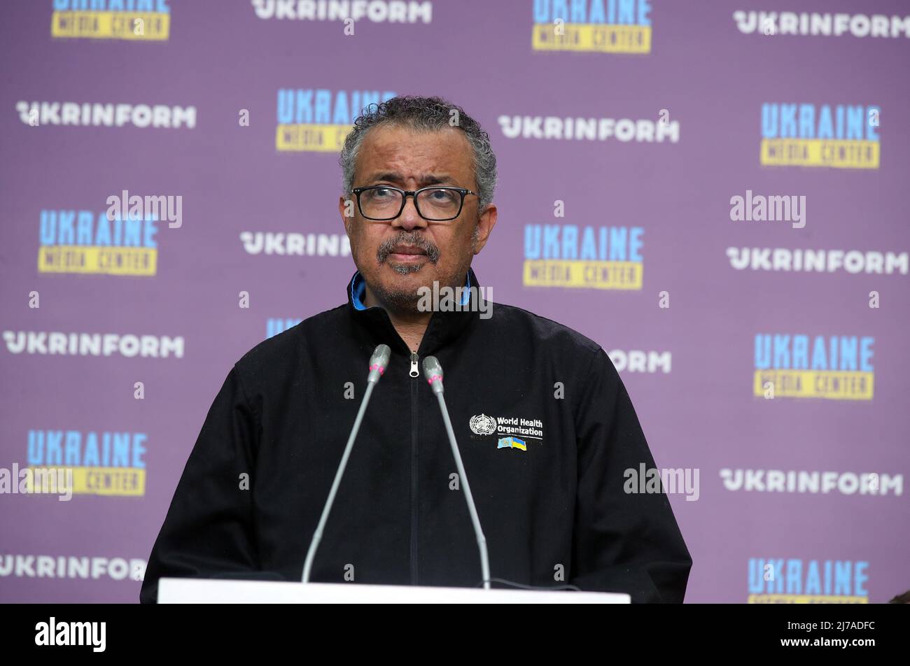 KIEV, UKRAINE - le 7 MAI 2022 - LE Directeur général DE L'OMS, M. Tedros Adhanom Ghebreyesus, assiste à une réunion d'information, QUI soutient l'Ukraine pendant la guerre, Kiev, capitale Banque D'Images