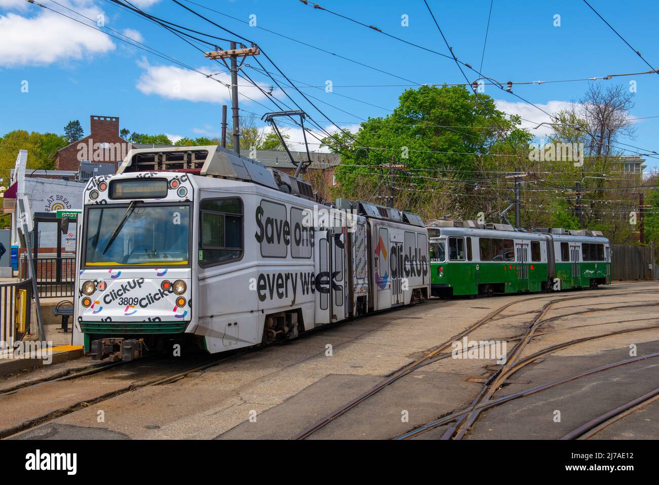 Boston Metro MBTA Ansaldo Breda Type 8 à la gare de Boston College à Brighton, ville de Boston, Massachusetts ma, Etats-Unis. Banque D'Images